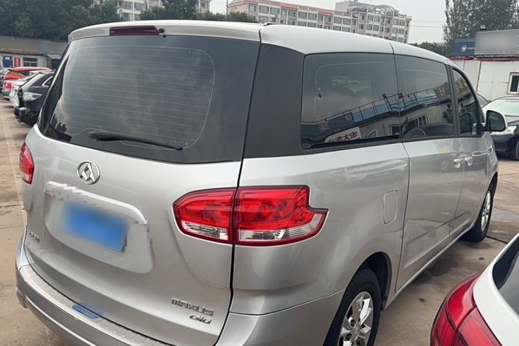 Used SAIC MAXUS G10 2015 2.0T Automatic Anniversary Edition Exterior 2