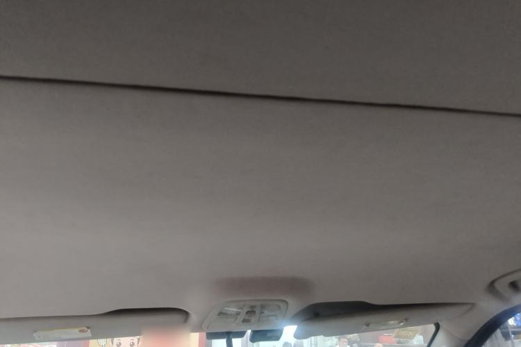 Used SAIC MAXUS G10 2015 2.0T Automatic Anniversary Edition Headliner