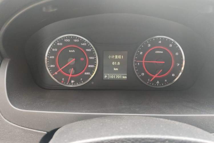 Used SAIC MAXUS G10 2015 2.0T Automatic Anniversary Edition Instrument Cluster