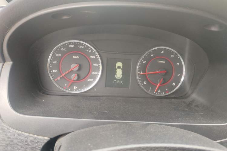Used SAIC MAXUS G10 2015 2.0T Automatic Anniversary Edition Instrument Cluster
