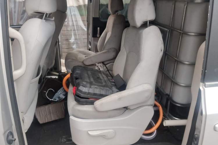 Used SAIC MAXUS G10 2015 2.0T Automatic Anniversary Edition Left Rear Seat