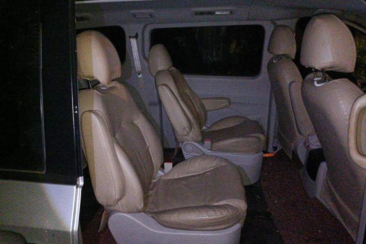 Used SAIC MAXUS G10 2015 2.0T Automatic Anniversary Edition Left Rear Seat