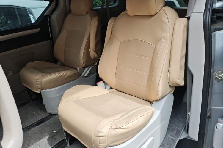 Used SAIC MAXUS G10 2015 2.0T Automatic Anniversary Edition Left Rear Seat