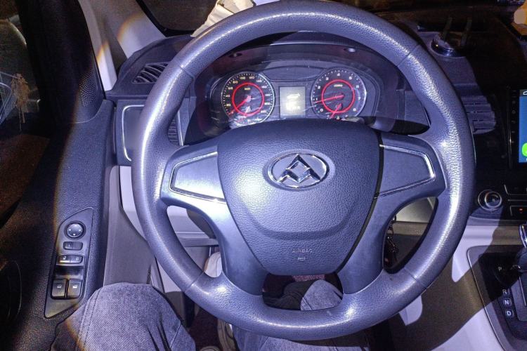 Used SAIC MAXUS G10 2015 2.0T Automatic Anniversary Edition Steering Wheel