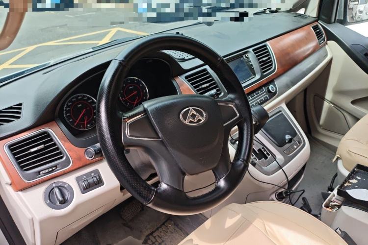 Used SAIC MAXUS G10 2015 2.0T Automatic Anniversary Edition Steering Wheel