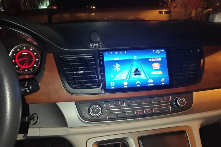 Used SAIC MAXUS G10 2015 2.0T Manual Anniversary Edition Audio And AC Panel