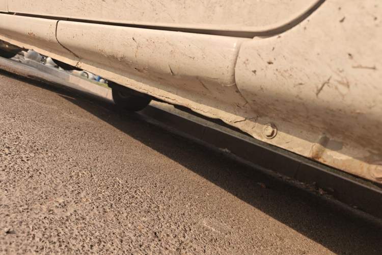 Used SAIC MAXUS G10 2015 2.0T Manual Anniversary Edition Chassis Front Right