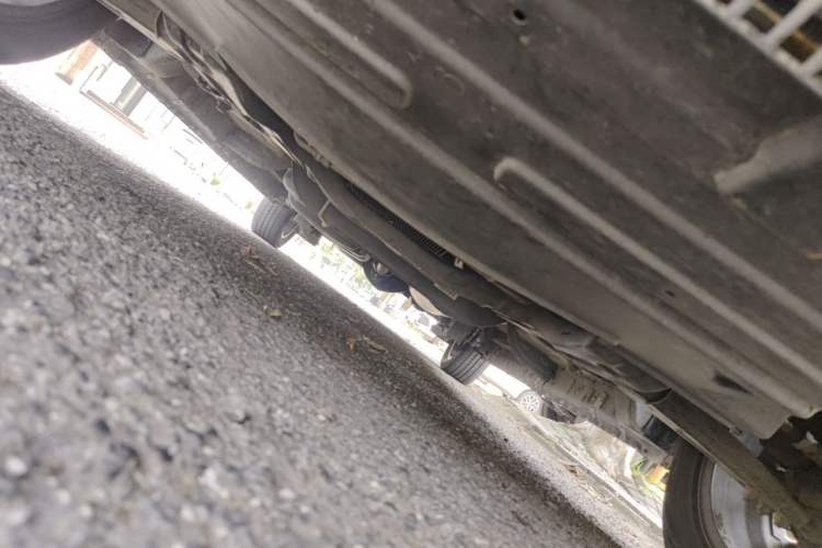 Used SAIC MAXUS G10 2015 2.0T Automatic Anniversary Edition Chassis Front