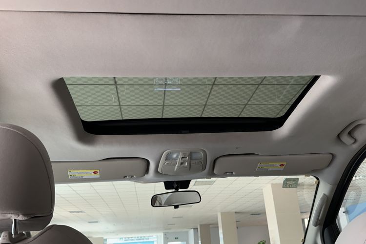 Used SAIC MAXUS G10 2015 2.0T Automatic Anniversary Edition Headliner