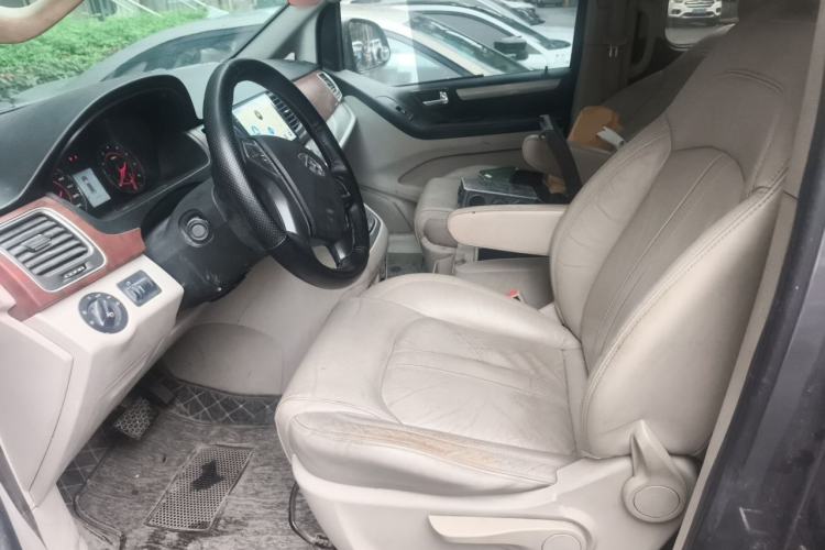 Used SAIC MAXUS G10 2015 2.0T Automatic Anniversary Edition Left Front Seat