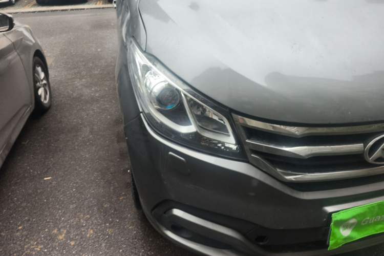 Used SAIC MAXUS G10 2015 2.0T Automatic Anniversary Edition Right Front Headlight