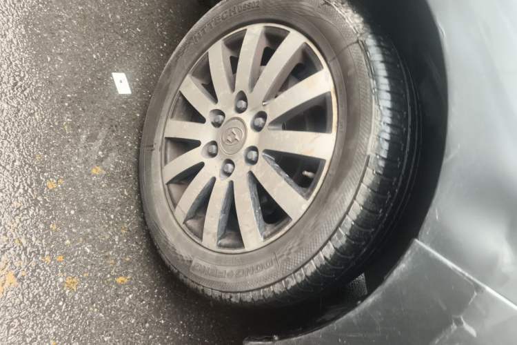 Used SAIC MAXUS G10 2015 2.0T Automatic Anniversary Edition Right Front Wheel Hub