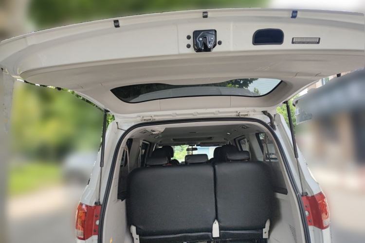 Used SAIC MAXUS G10 2015 2.0T Automatic Anniversary Edition Trunk