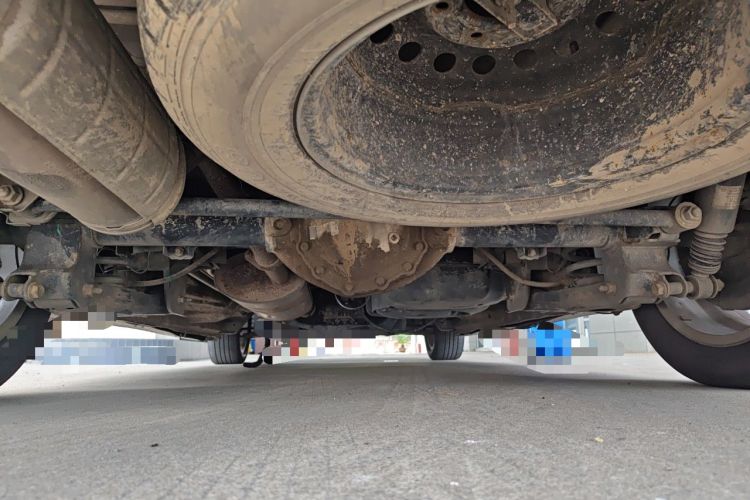 Used SAIC MAXUS G10 2016 2.0T Automatic Flagship Edition Chassis Rear