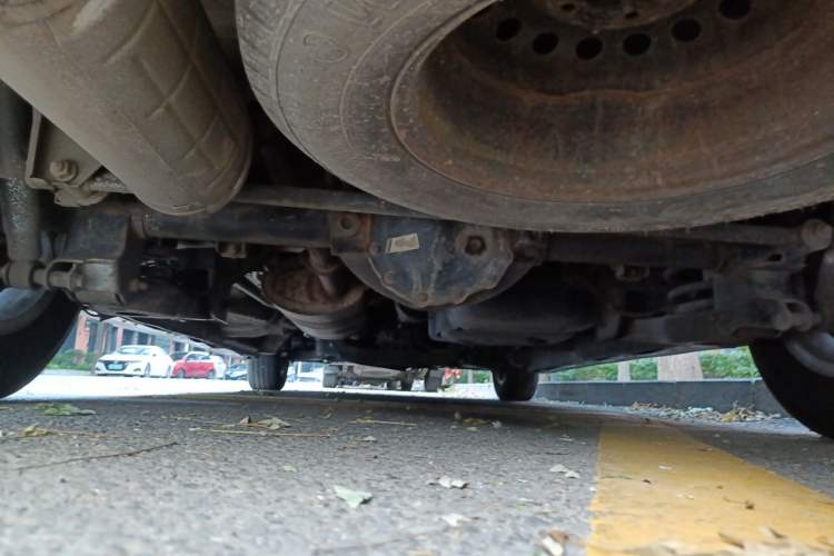 Used SAIC MAXUS G10 2016 2.0T Automatic Elite Edition Chassis Rear