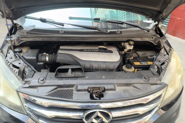 Used SAIC MAXUS G10 2016 2.0T Automatic Elite Edition Engine Bay