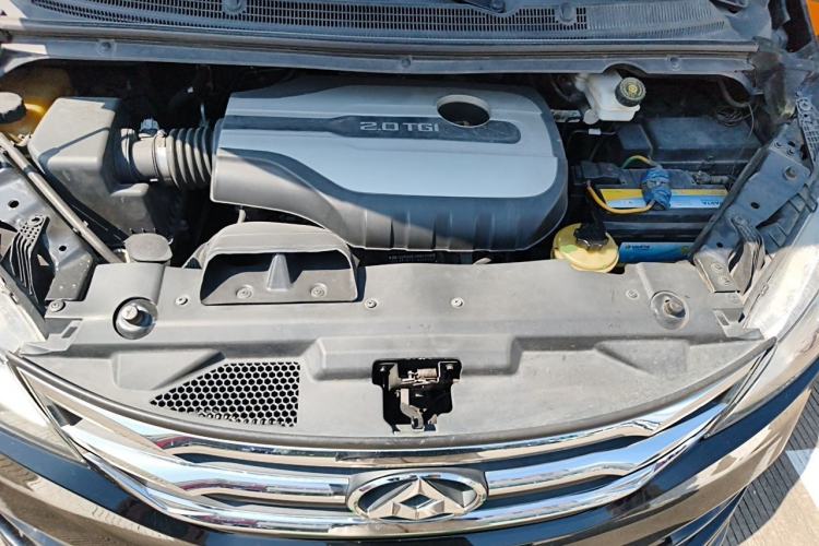 Used SAIC MAXUS G10 2016 2.0T Automatic Elite Edition Engine Bay