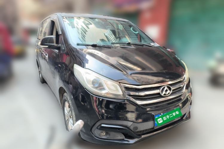Used SAIC MAXUS G10 2016 2.0T Automatic Elite Edition Front Right 45 Deg