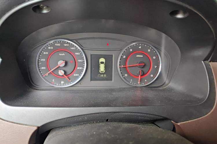 Used SAIC MAXUS G10 2016 2.0T Automatic Flagship Edition Instrument Cluster