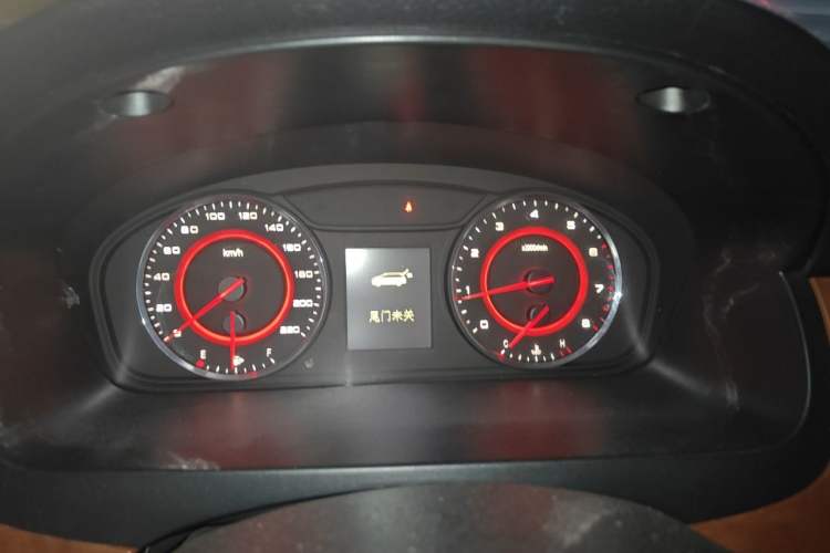 Used SAIC MAXUS G10 2016 2.0T Automatic Elite Edition Instrument Cluster