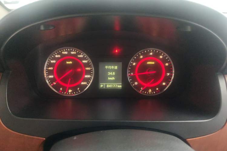 Used SAIC MAXUS G10 2016 2.0T Automatic Elite Edition Instrument Cluster