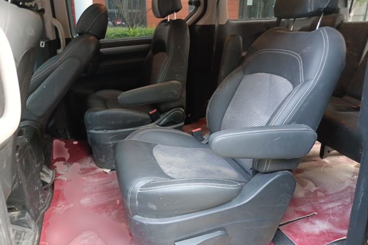 Used SAIC MAXUS G10 2016 2.0T Automatic Elite Edition Left Rear Seat