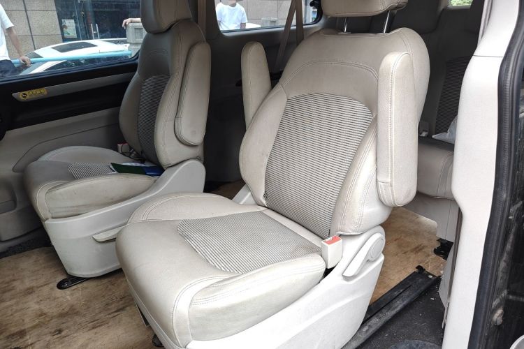 Used SAIC MAXUS G10 2016 2.0T Automatic Elite Edition Left Rear Seat
