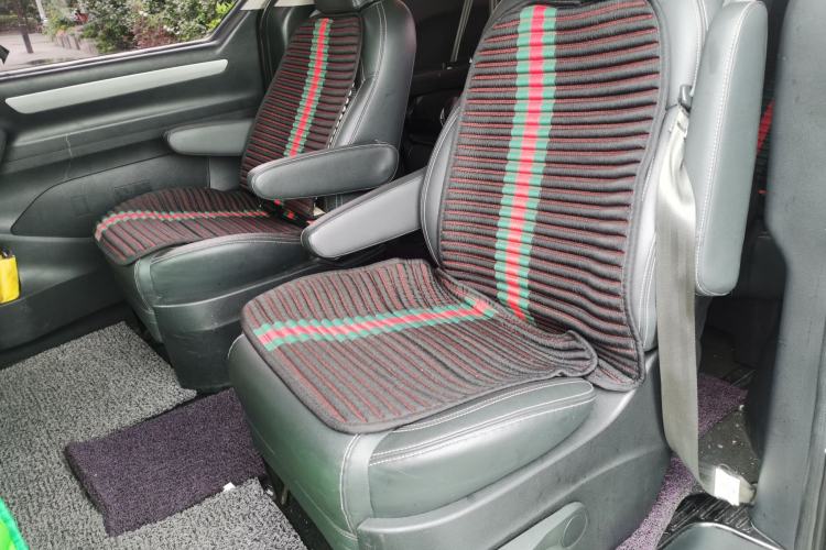Used SAIC MAXUS G10 2016 2.0T Automatic Executive Edition Left Rear Seat