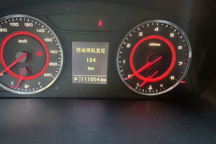 Used SAIC MAXUS G10 2016 2.0T Automatic Flagship Edition Odometer Close Up
