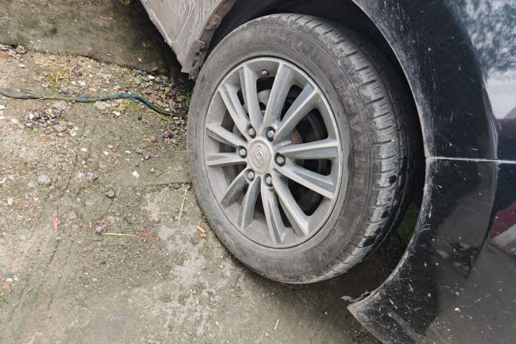 Used SAIC MAXUS G10 2016 1.9T Manual Elite Edition Diesel China V Standard Right Front Wheel Hub
