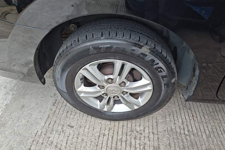 Used SAIC MAXUS G10  Right Rear Wheel Hub