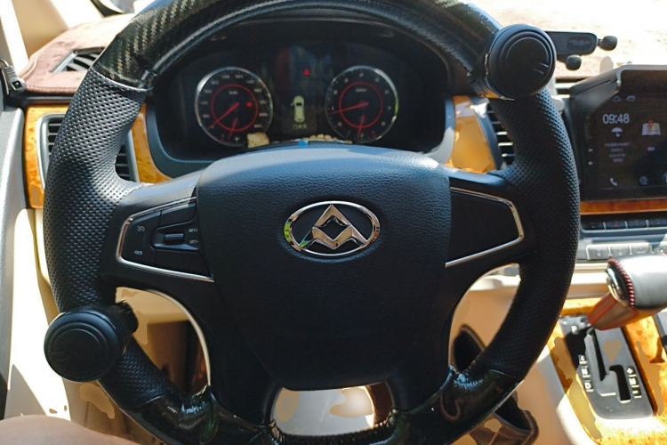 Used SAIC MAXUS G10 2016 2.0T Automatic Elite Edition Steering Wheel