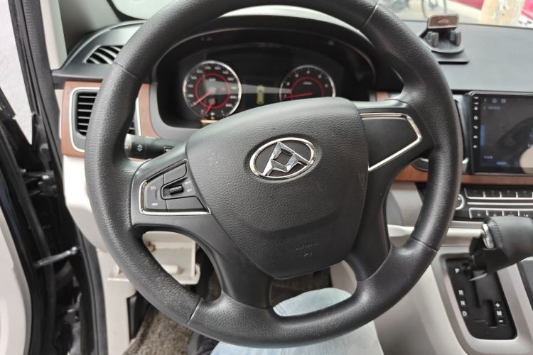Used SAIC MAXUS G10 2016 2.0T Automatic Elite Edition Steering Wheel
