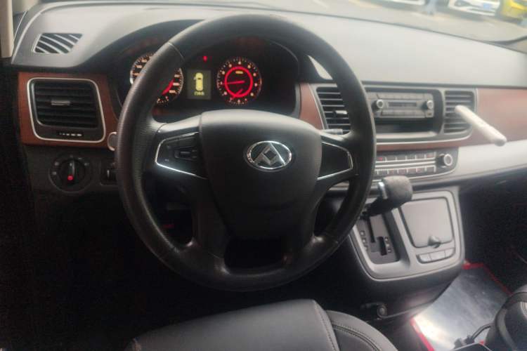 Used SAIC MAXUS G10 2016 2.0T Automatic Elite Edition Steering Wheel