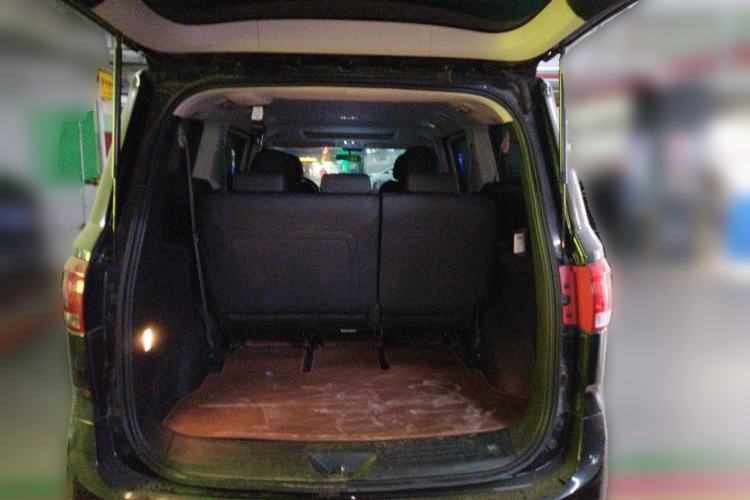 Used SAIC MAXUS G10 2016 2.0T Automatic Elite Edition Trunk