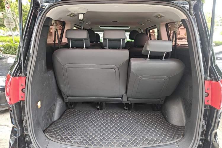 Used SAIC MAXUS G10  Trunk