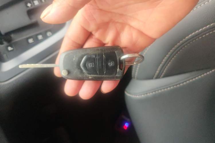 Used SAIC MAXUS G10 2016 2.0T Automatic Elite Edition Vehicle Key