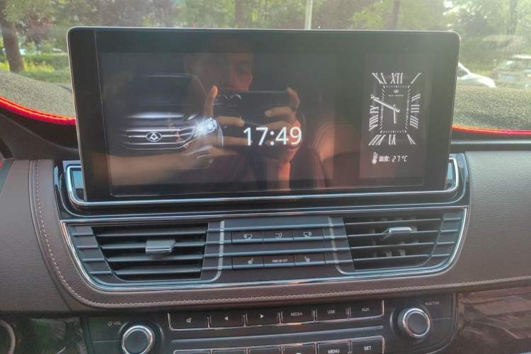Used SAIC MAXUS G10 2016 2.0T Automatic Flagship Edition Audio And AC Panel