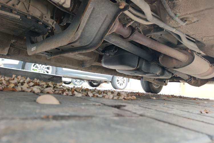 Used SAIC MAXUS G10 2016 2.0T Automatic Elite Edition Chassis Front Left