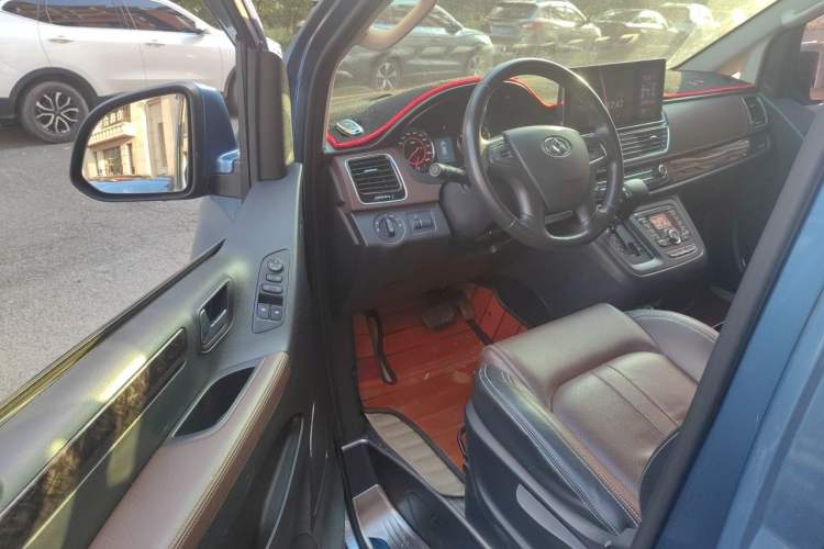 Used SAIC MAXUS G10 2016 2.0T Automatic Flagship Edition Driver Seat