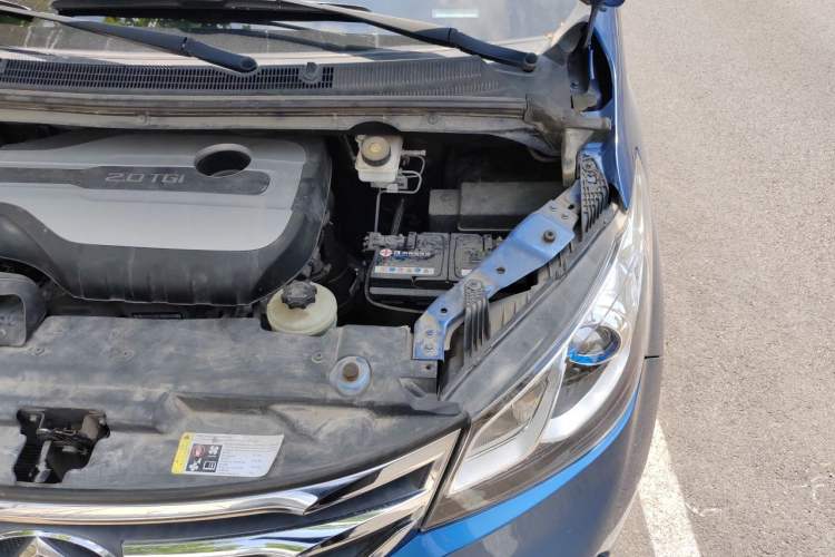 Used SAIC MAXUS G10  Engine Bay Left
