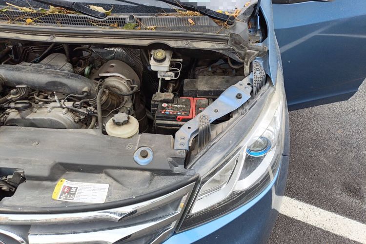 Used SAIC MAXUS G10  Engine Bay Left