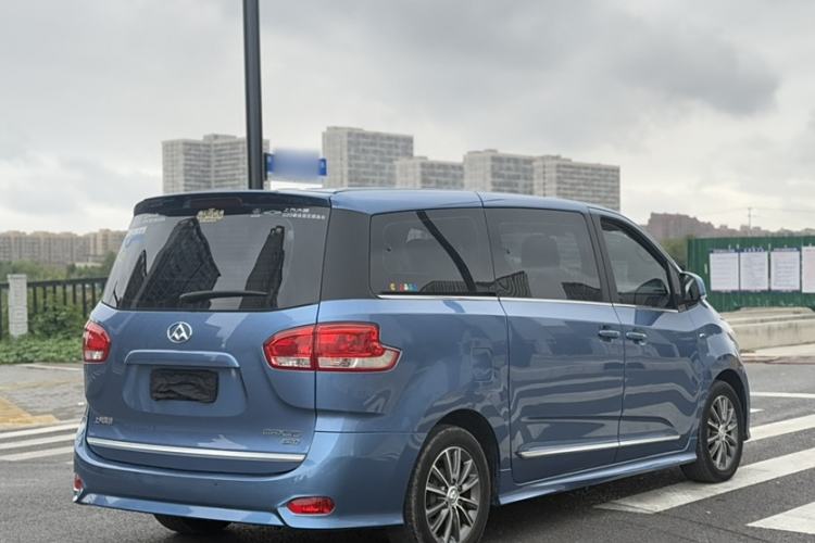 Used SAIC MAXUS G10 2016 2.0T Automatic Fashion Edition Exterior 4