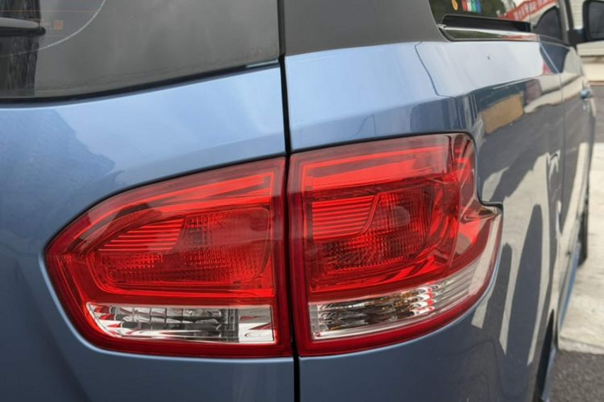 Used SAIC MAXUS G10 2016 2.0T Automatic Fashion Edition Exterior 7