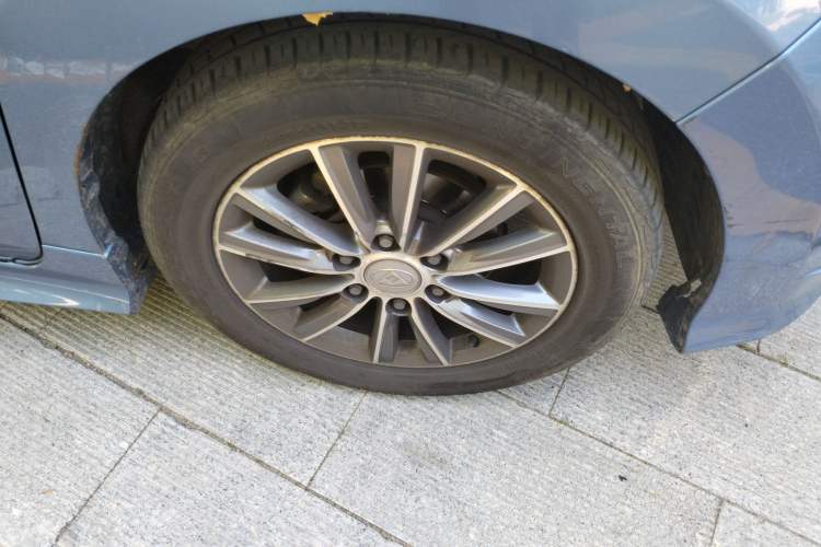 Used SAIC MAXUS G10 2016 2.0T Automatic Luxury Executive Edition Exterior 7