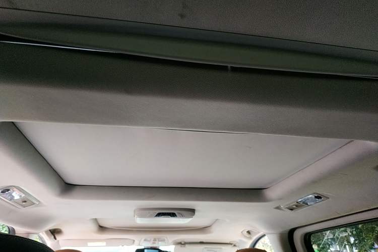 Used SAIC MAXUS G10 2016 2.0T Automatic Flagship Edition Headliner