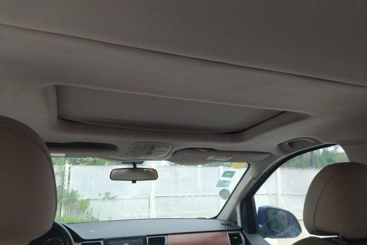 Used SAIC MAXUS G10 2016 2.0T Automatic Executive Edition Headliner