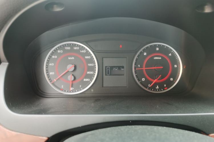 Used SAIC MAXUS G10 2016 1.9T Manual Elite Edition Diesel China V Standard Instrument Cluster