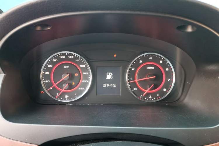 Used SAIC MAXUS G10 2016 2.0T Automatic Elite Edition Instrument Cluster