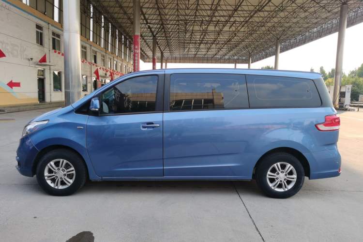 Used SAIC MAXUS G10 2016 2.0T Automatic Elite Edition Left Side